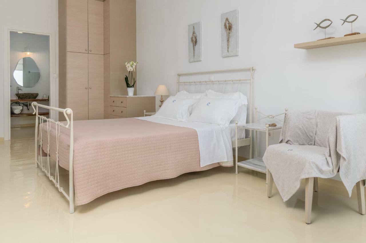 Heavenly Milos Suites Agia Kiriaki Beach  Dış mekan fotoğraf